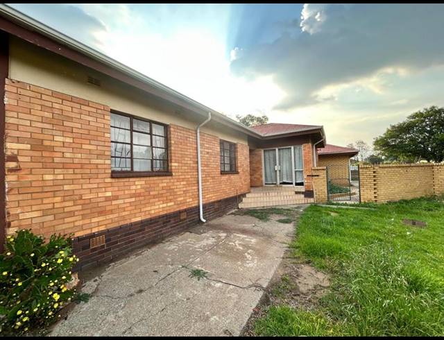 3 BEDROOM HOUSE FOR SALE IN DUNNOTTAR